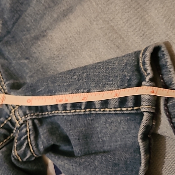 Vigoss Jean shorts size 9 - Picture 7 of 8